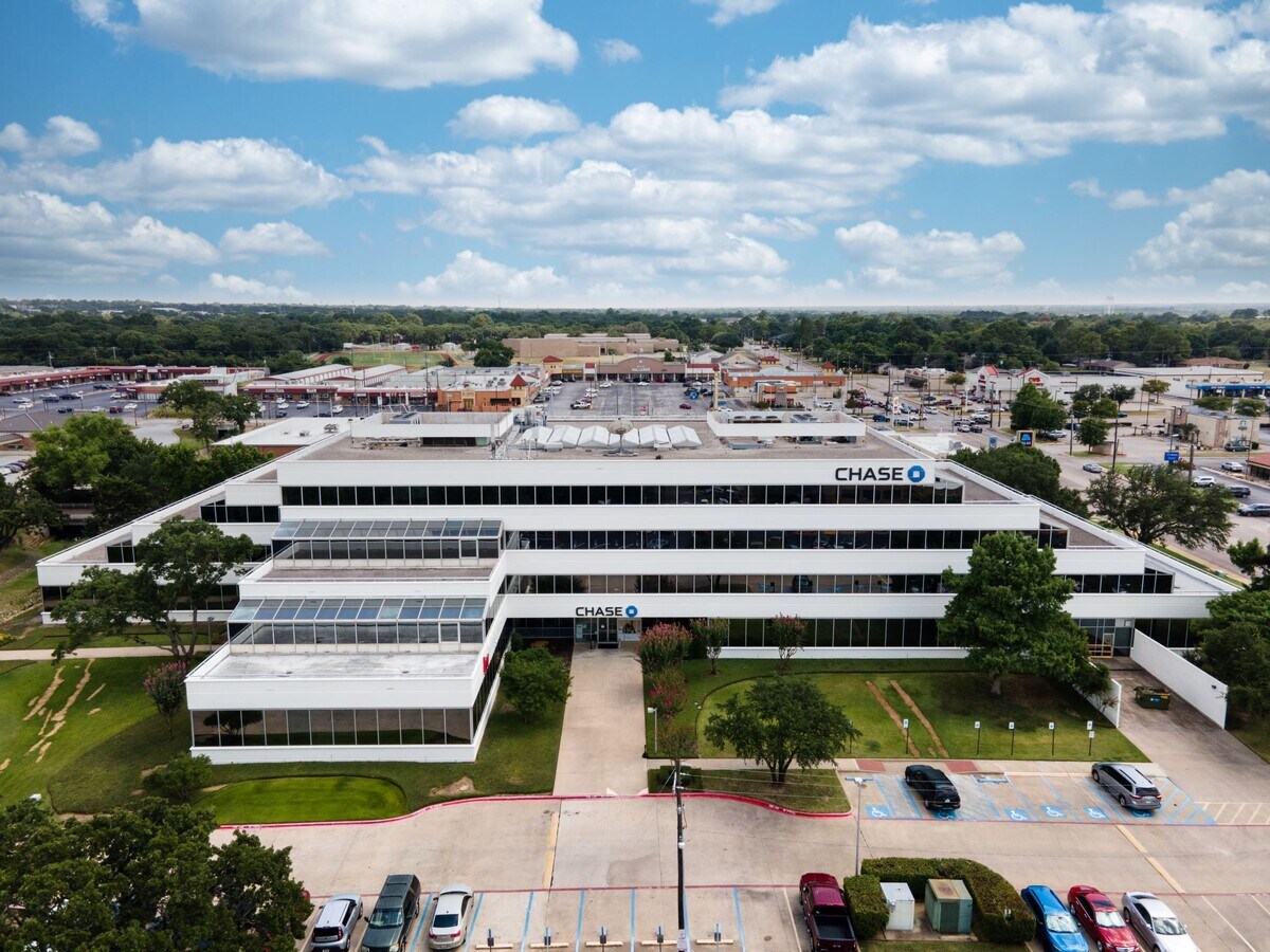 1301 S Bowen Rd, Arlington, TX 76013 1301 Bowen