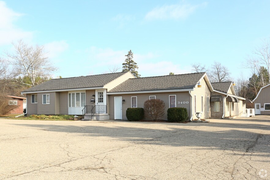 3400 N 3400 North Elms Road Rd, Flushing, MI 48433