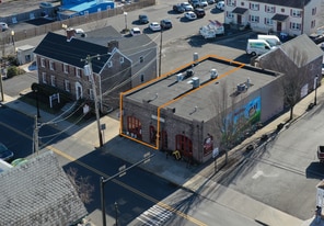 15 S Main St, Yardley PA - Bar