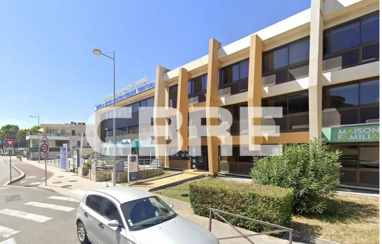 Office in Saint-Laurent-du-Var for lease Building Photo- Image 1 of 9