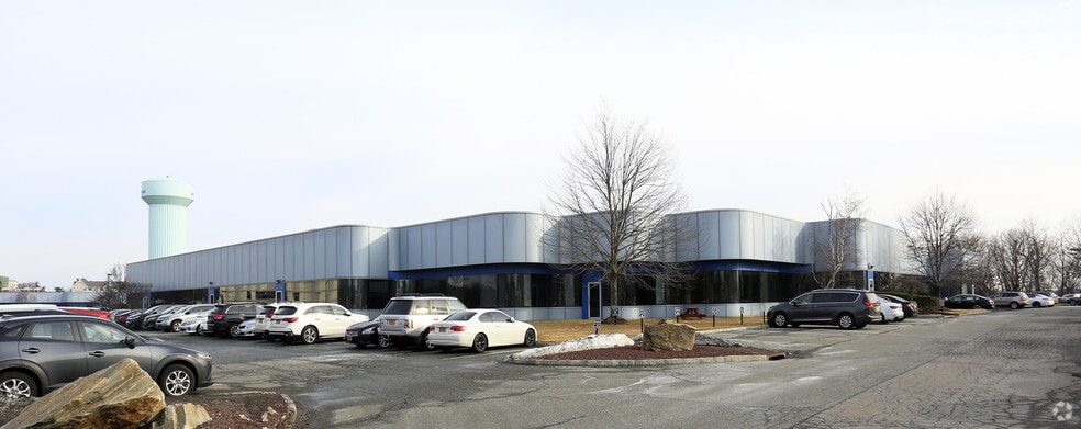 200 Corporate Blvd S, Yonkers, NY for sale - Building Photo - Image 1 of 1