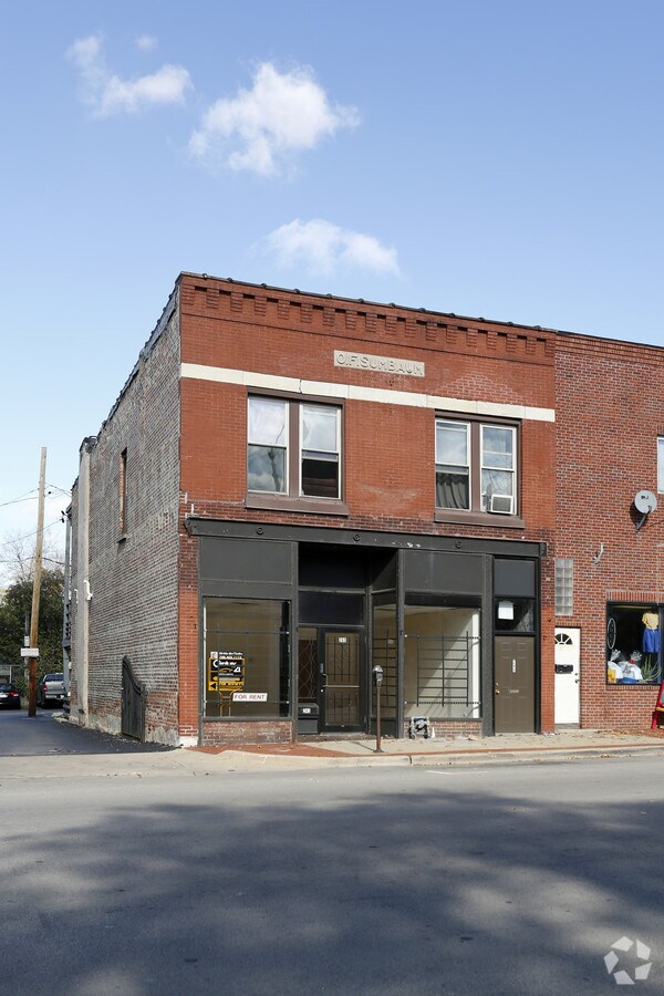 243 E Cass St, Joliet, IL 60432