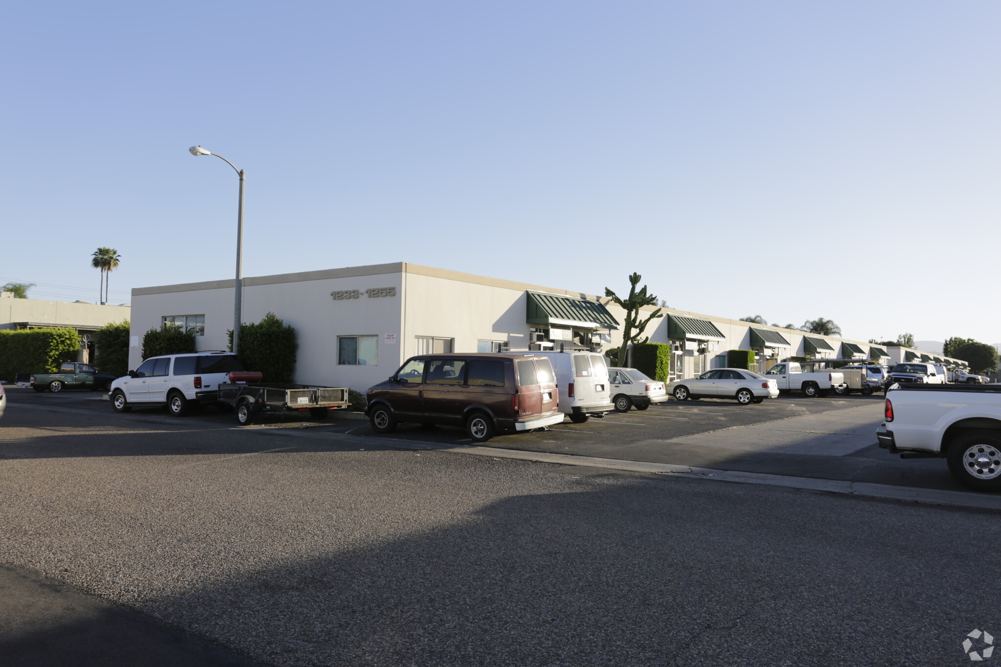 1233-1255 S Wright St, Santa Ana, CA for lease Primary Photo- Image 1 of 5