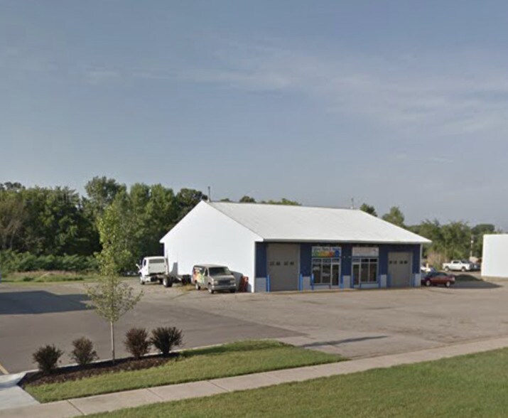 2384 W Main St, Lowell, MI 49331