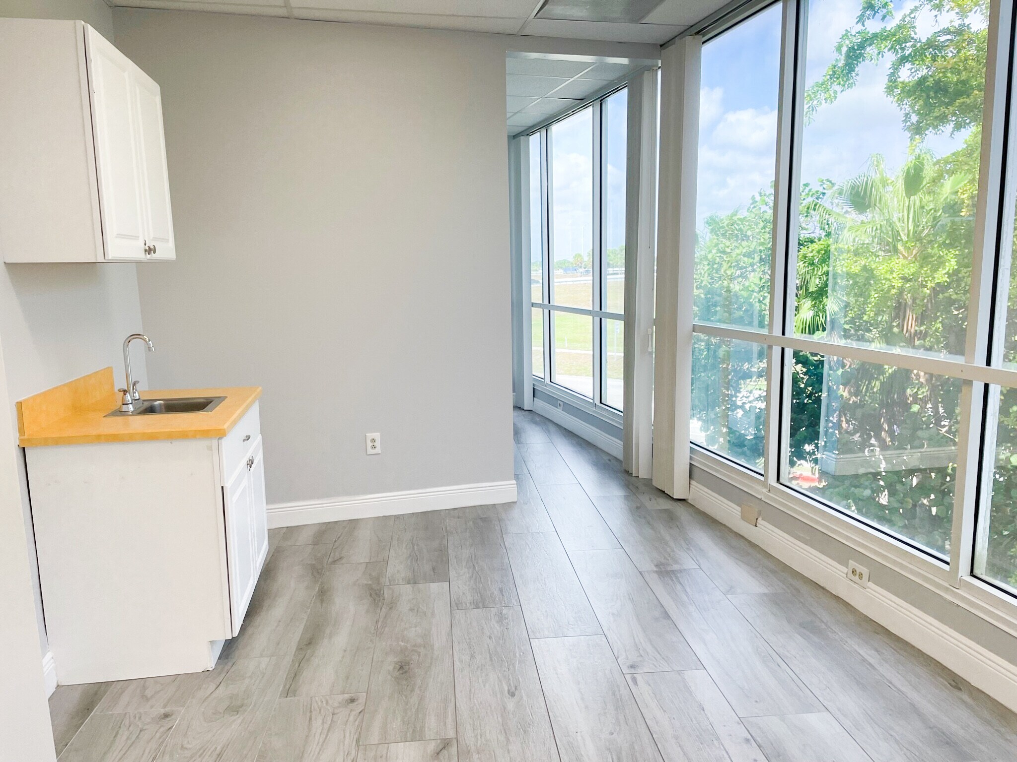 50 E Sample Rd, Pompano Beach, FL 33064 Century Plaza