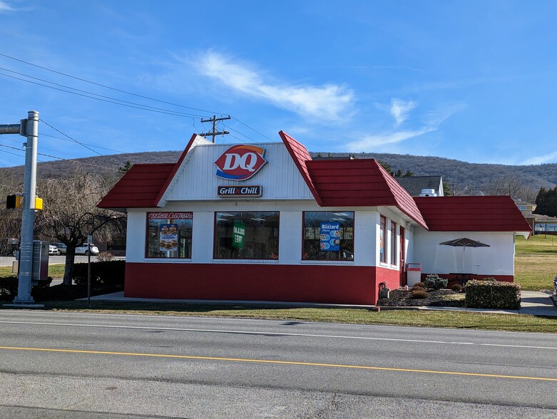 701 Valley View Blvd, Altoona, PA for sale - Building Photo - Image 1 of 1