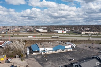 7900 Tylersville Square Rd, West Chester, OH - AERIAL  map view