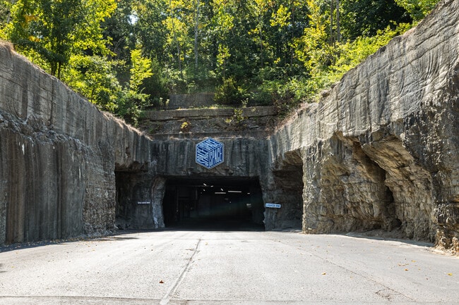 More details for 5351 Lee's Summit Rd, Kansas City, MO - Industrial for Lease