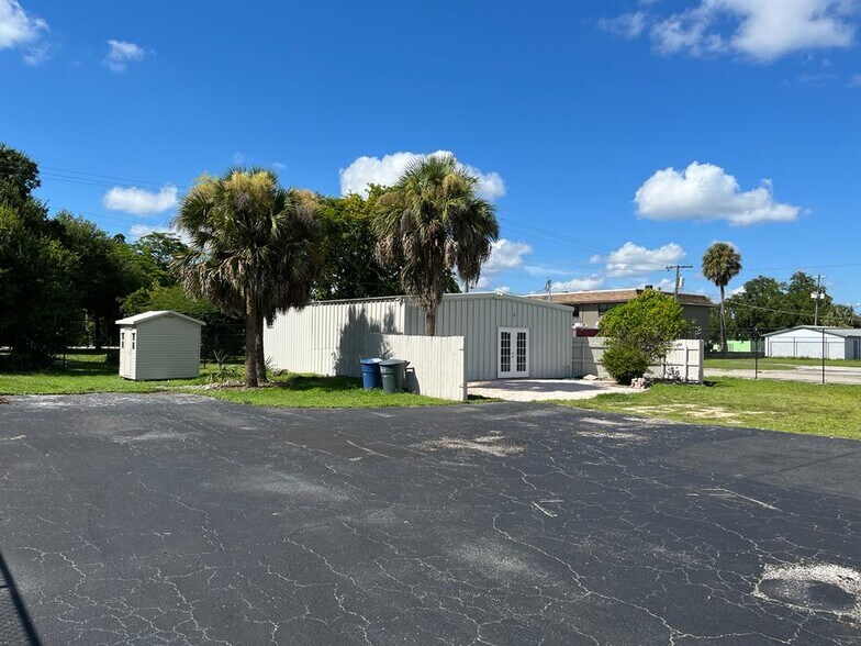 2054 Crawford St, Fort Myers, FL for lease - Building Photo - Image 1 of 3