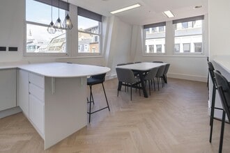 6 Dowgate Hl, London for lease Interior Photo- Image 2 of 3