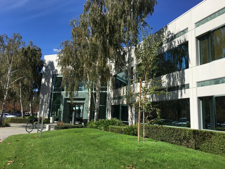 7011 Koll Center Pky, Pleasanton, CA for sale - Building Photo - Image 2 of 3