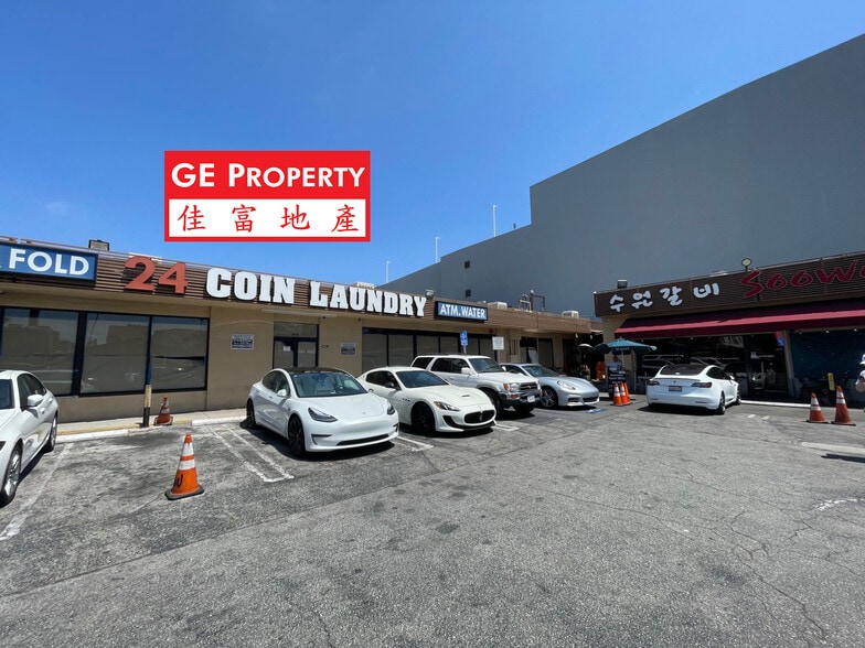 856 S Vermont Ave, Los Angeles, CA for lease - Building Photo - Image 3 of 6