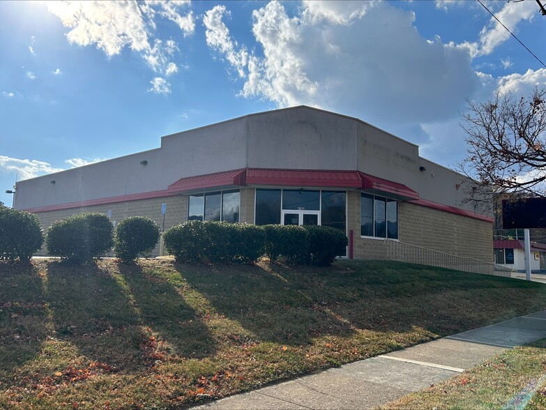 4160 Melrose Ave NW, Roanoke, VA for lease - Building Photo - Image 1 of 11