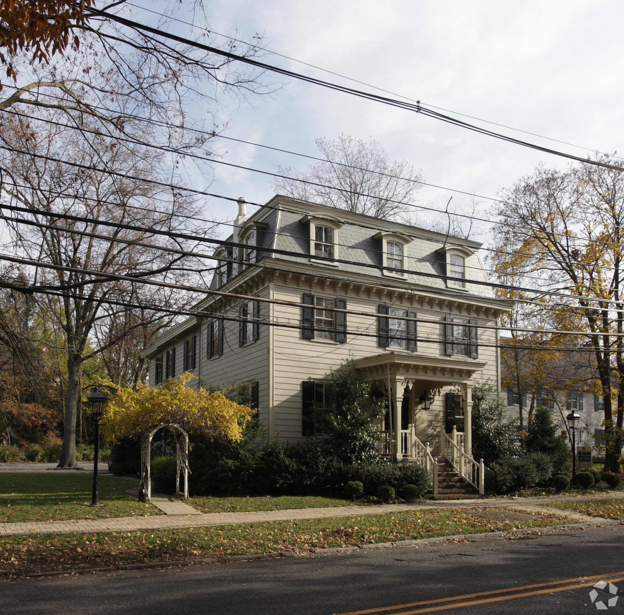 49 Grove St, Haddonfield, NJ for sale Primary Photo- Image 1 of 1