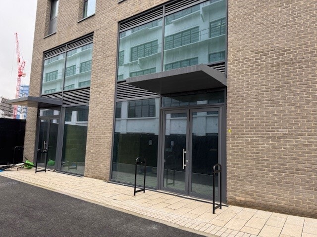 5 Clarendon Rd, London for lease - Building Photo - Image 1 of 4