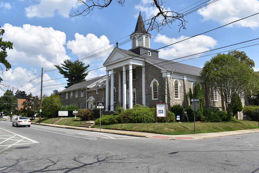 50 E Plumstead Ave, Lansdowne, PA for sale - Primary Photo - Image 1 of 7