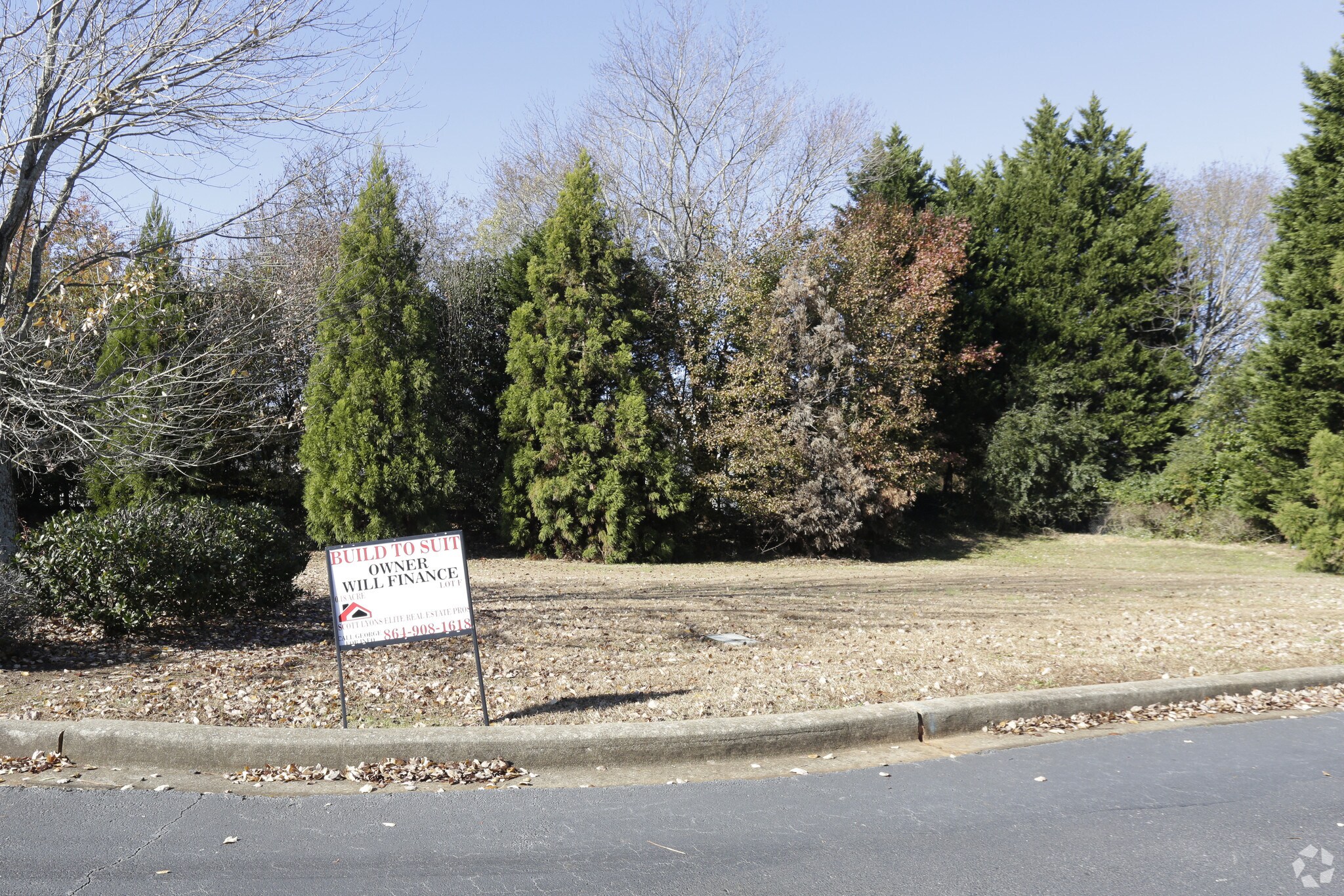 634 Fairview Rd, Simpsonville, SC for sale Primary Photo- Image 1 of 1