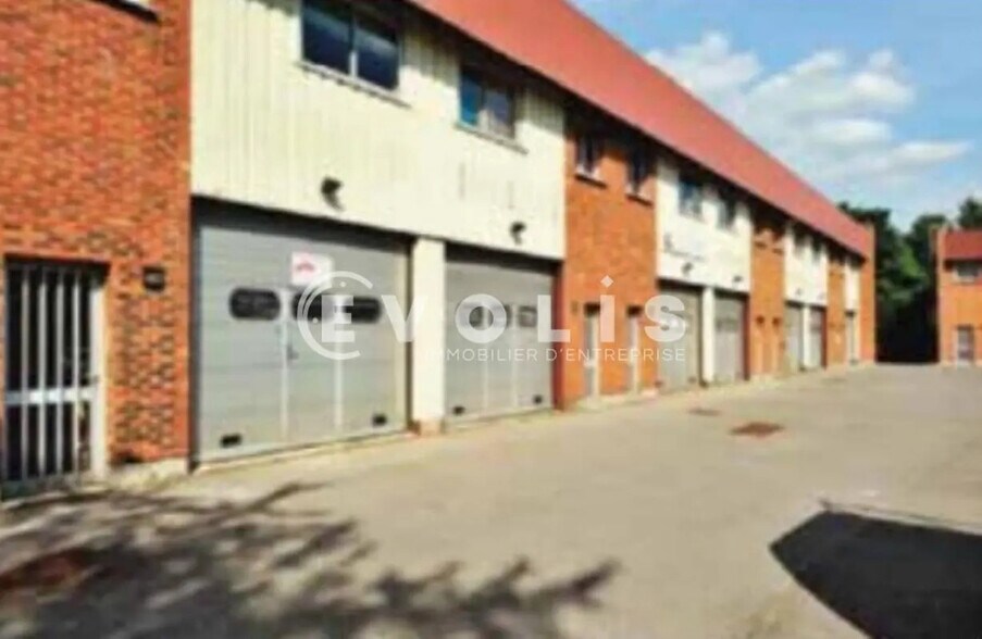 17 Rue Des Cerisiers, Lisses for lease - Building Photo - Image 1 of 2