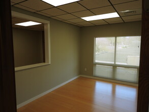 104 S Estes Dr, Chapel Hill, NC for lease Building Photo- Image 2 of 6
