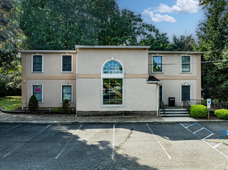 1562 Route 130, North Brunswick, NJ for sale - Building Photo - Image 1 of 8