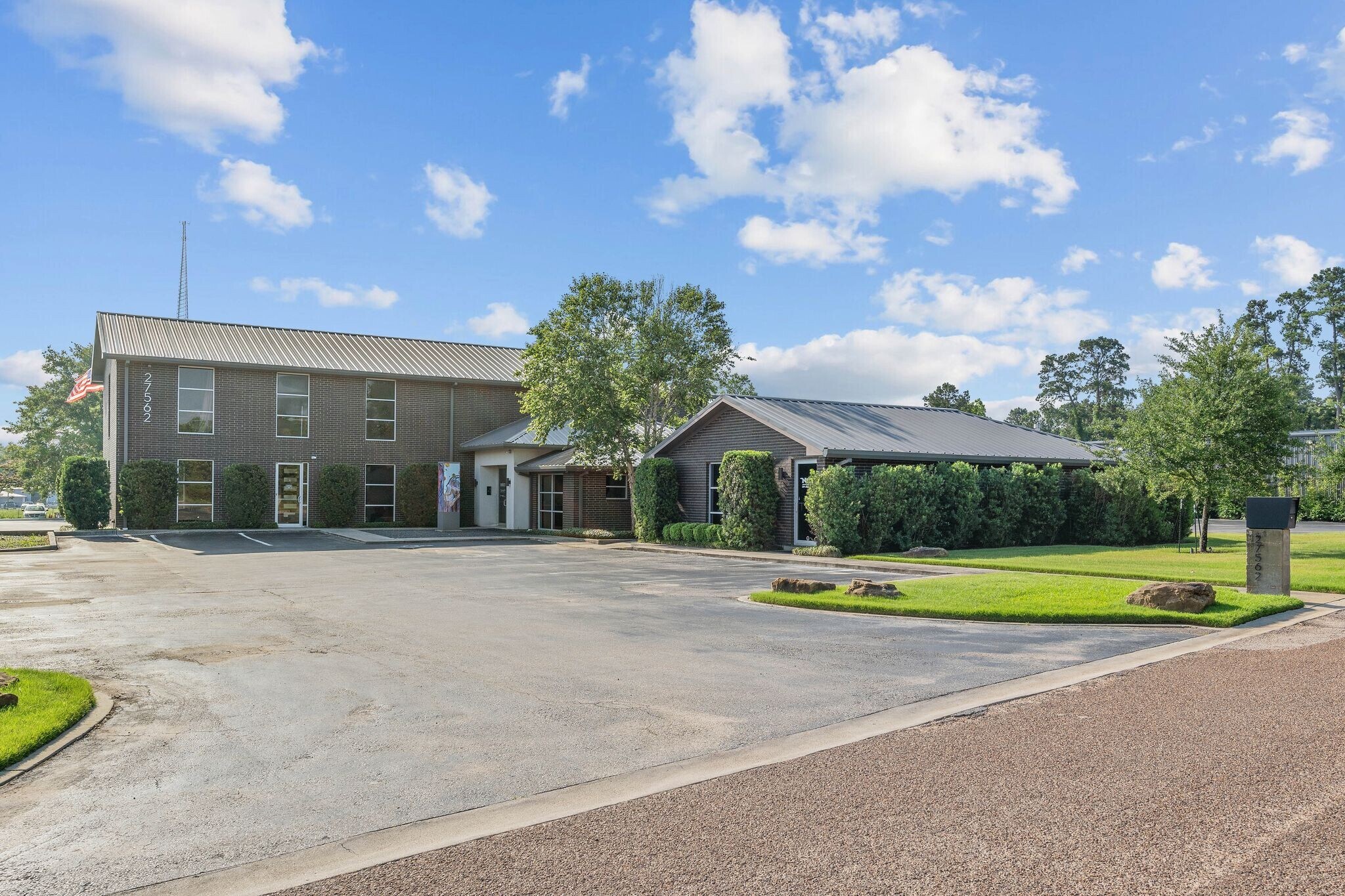 27562 Robinson Rd, Conroe, TX for sale Building Photo- Image 1 of 1