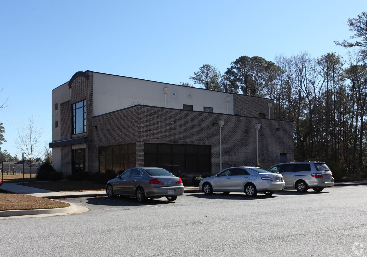 3964 Elnora Dr, Macon, GA 31210 North Macon Meeting Center