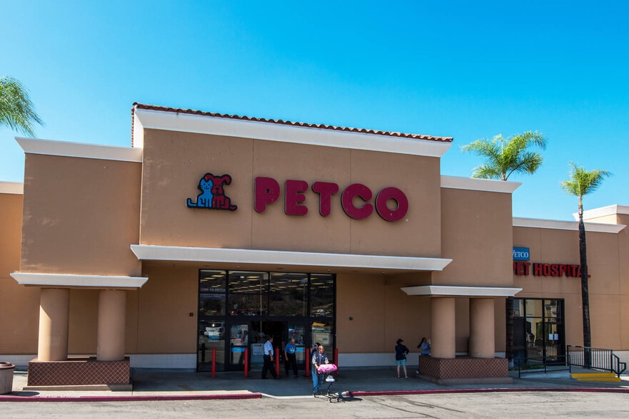 1401-1493 N Montebello Blvd, Montebello, CA for lease - Building Photo - Image 2 of 2