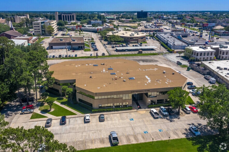 17030 Nanes Dr, Houston, TX for lease - Building Photo - Image 2 of 13