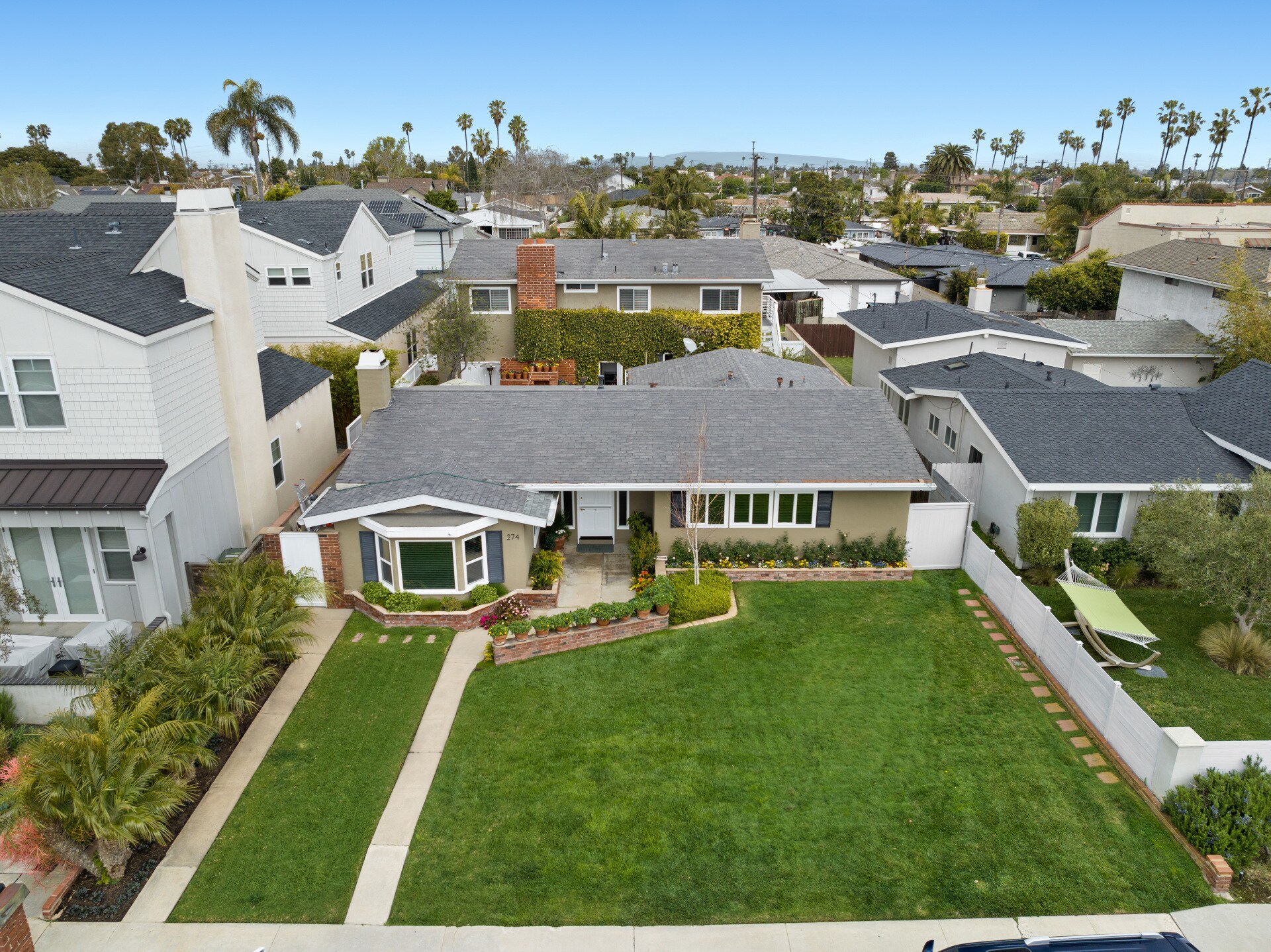 274 Palmer St, Costa Mesa, CA 92627