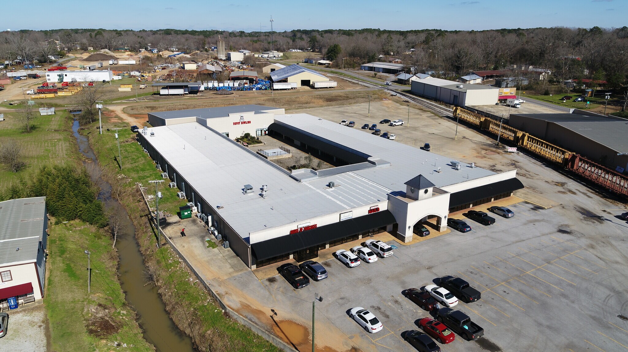 257 W Beacon St, Philadelphia, MS for sale Building Photo- Image 1 of 1