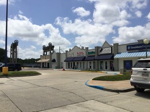 1000 Parkview Dr, New Iberia, LA for lease Building Photo- Image 2 of 9