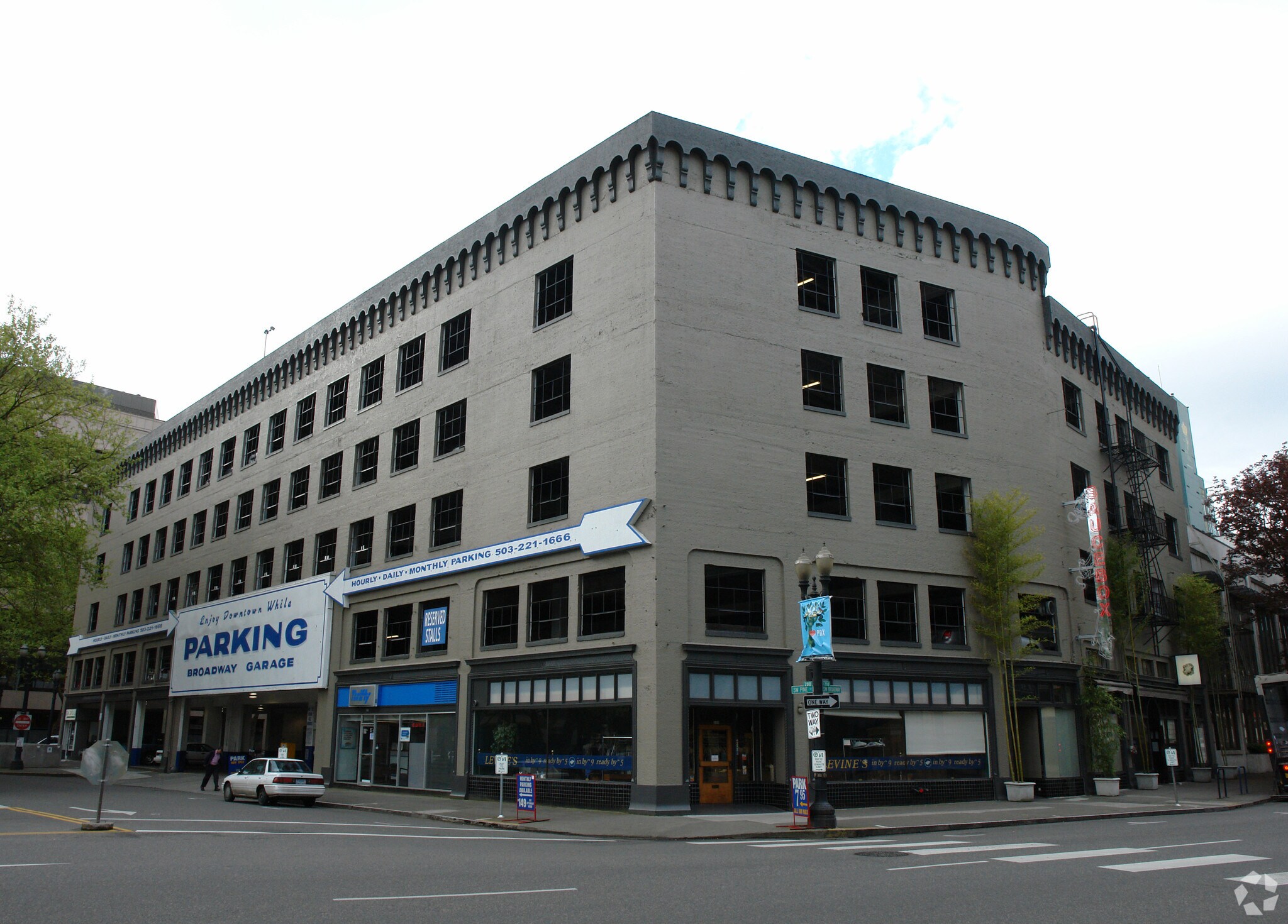 215 SW 6th Ave, Portland, OR for sale Building Photo- Image 1 of 1