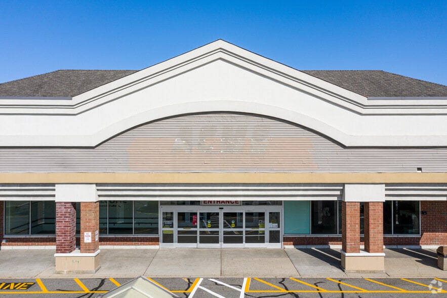 500-520 Chestnut Ridge Rd, Woodcliff Lake, NJ for lease - Building Photo - Image 3 of 12