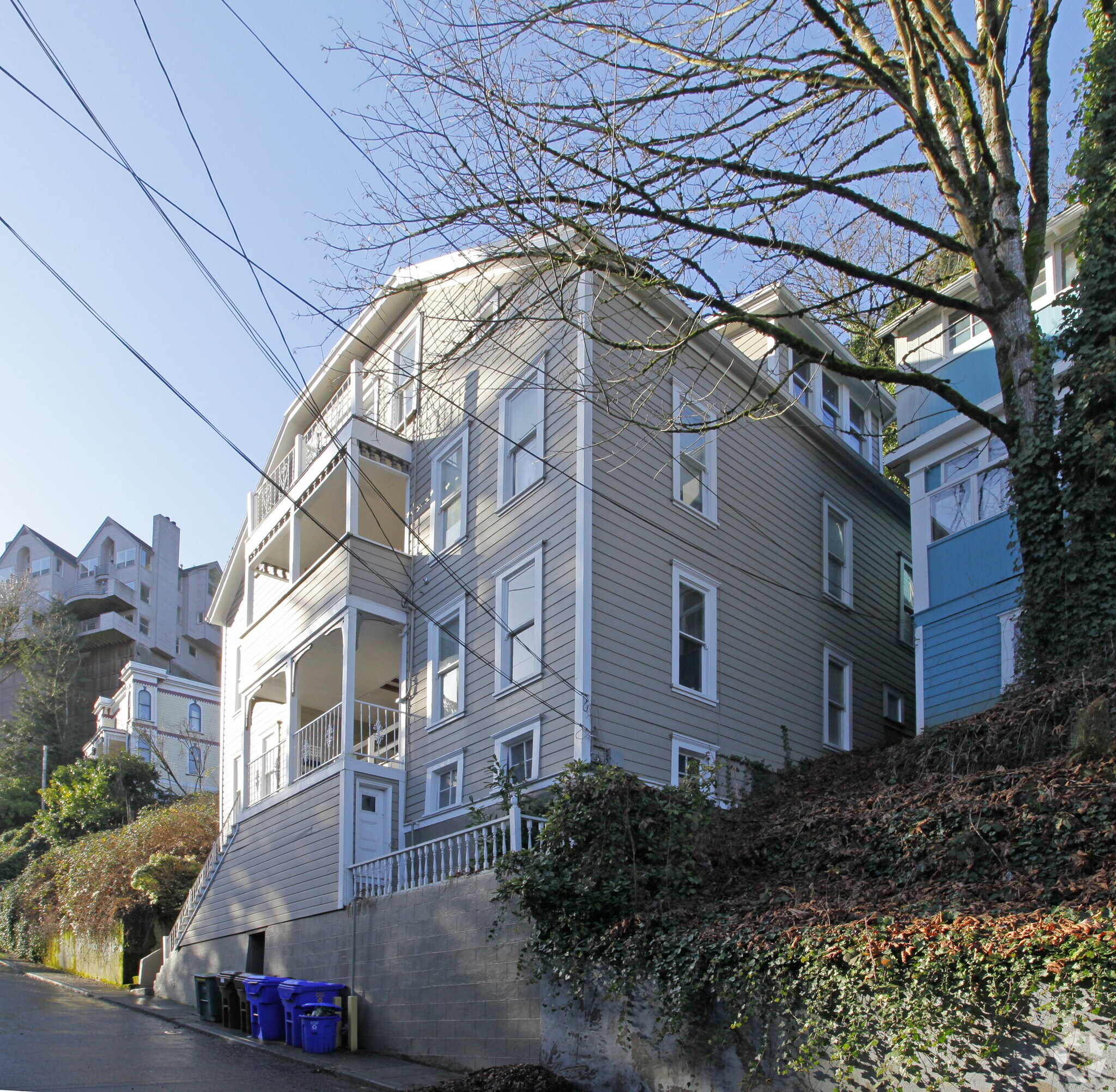 1827-1829 SW Cable, Portland, OR for sale Primary Photo- Image 1 of 1