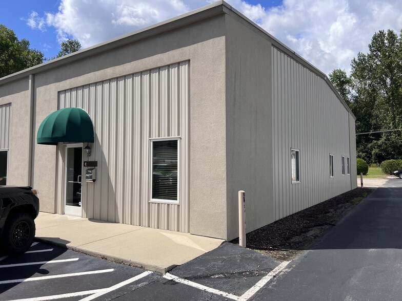 707 S Pinehurst St, Aberdeen, NC for lease - Primary Photo - Image 1 of 2