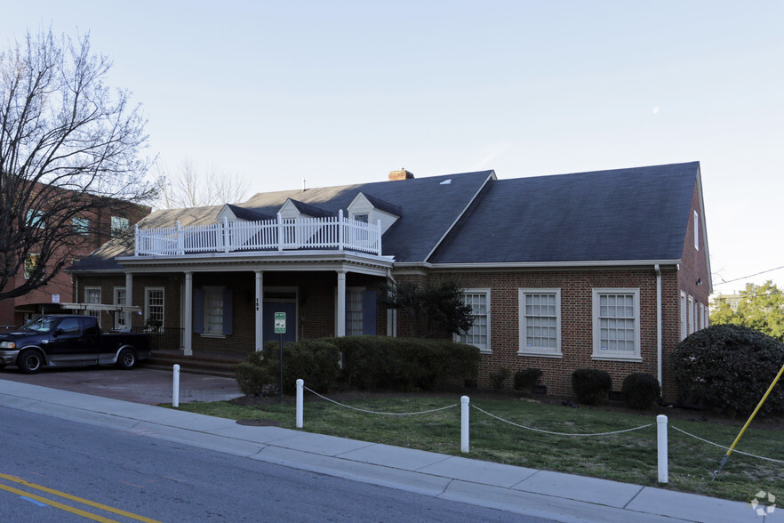 109 Church St, Chapel Hill, NC for sale - Primary Photo - Image 1 of 1