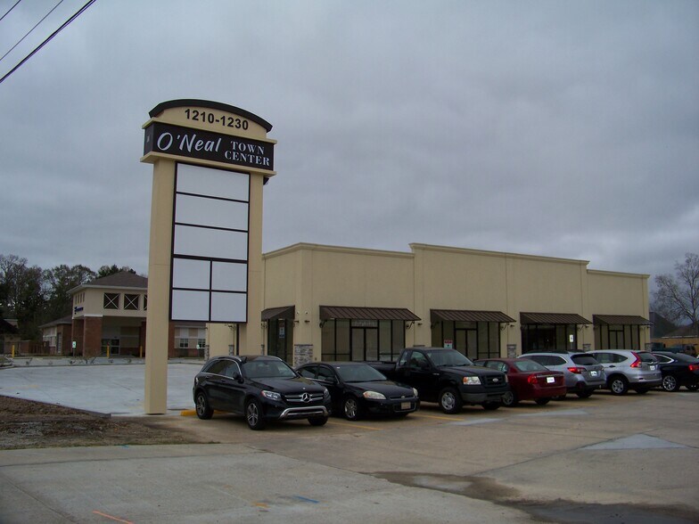 1230 Oneal Ln, Baton Rouge, LA 70816