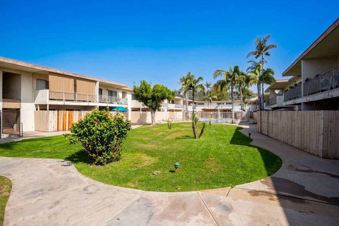 1499 Ridgecrest St, Monterey Park, CA 91754 The Three Lanterns