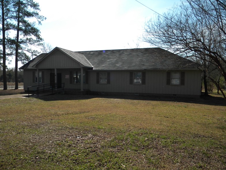 15 Gum Ave, Bolton, NC for sale - Primary Photo - Image 1 of 1