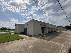 Freestanding Bank Building in Reserve - Drive Through Restaurant