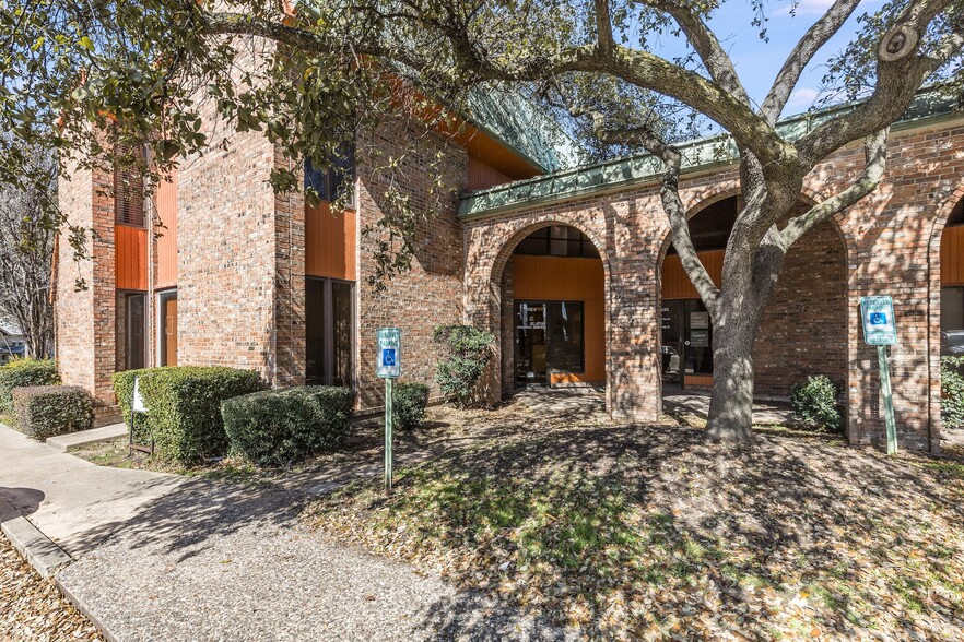 12989 Jupiter Rd, Dallas, TX for sale - Building Photo - Image 2 of 24