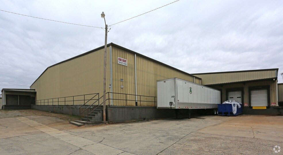 1903 Clayton St, Statesville, NC 28677 | LoopNet