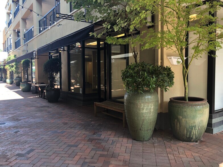 2 Theatre Sq, Orinda, CA 94563 Orinda Theatre Square