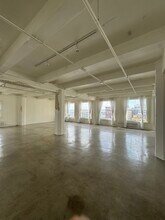 656 S Los Angeles St, Los Angeles, CA for lease Interior Photo- Image 1 of 2