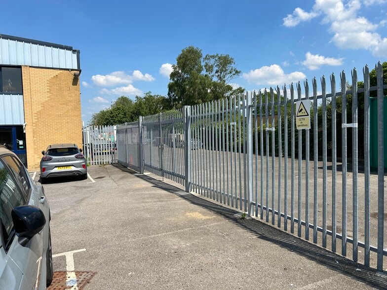 Nuffield Way, Abingdon for lease - Building Photo - Image 2 of 5