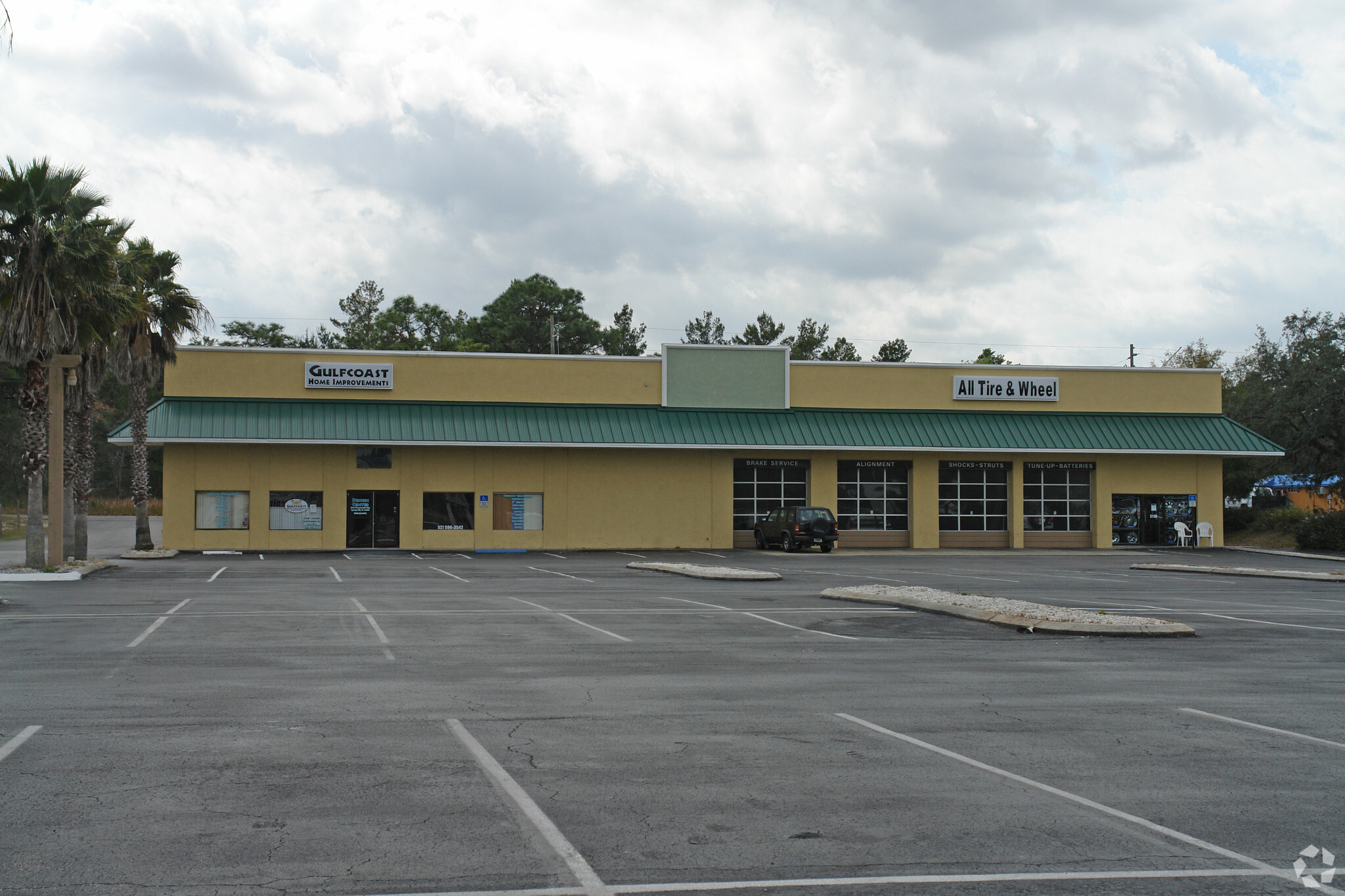 5110 Commercial Way, Spring Hill, FL for sale Primary Photo- Image 1 of 1