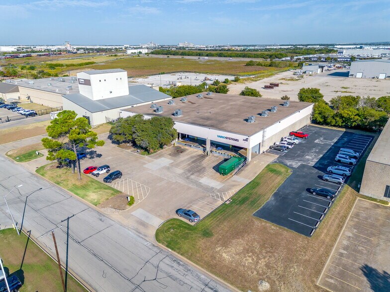 2051 Franklin Dr, Fort Worth, TX for sale - Building Photo - Image 1 of 22