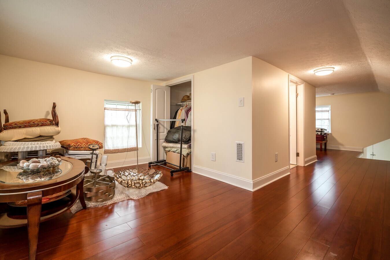 7603 New La Grange Rd, Louisville, KY 40222