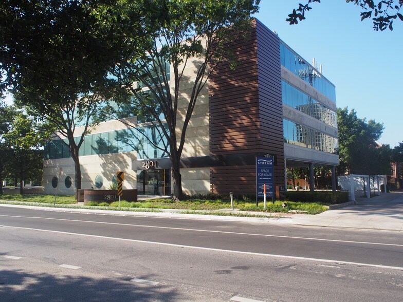 2801 Lemmon Ave, Dallas, TX for sale - Building Photo - Image 1 of 1
