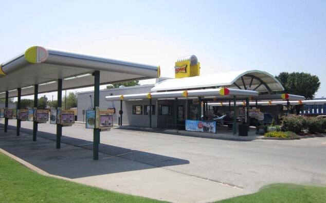 5750 NW Expressway St, Oklahoma City, OK for sale Building Photo- Image 1 of 1